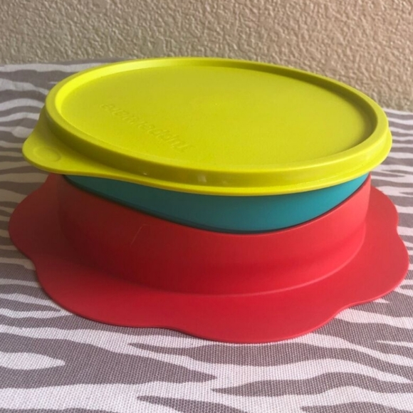 Tupperware Children's Kid's Feeding Dish Bowl w/ Suction Cup Base & Seal Primary - Picture 12 of 16